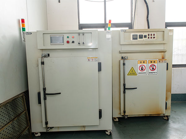 生產(chǎn)設(shè)備